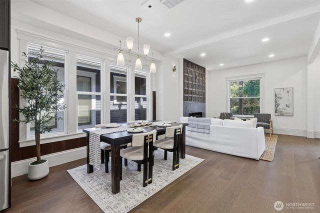 1721 3rd Avenue N, Seattle, WA 98109