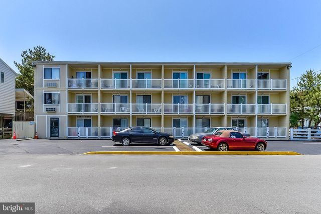 11 62nd St Apt 212, Ocean City, MD 21842