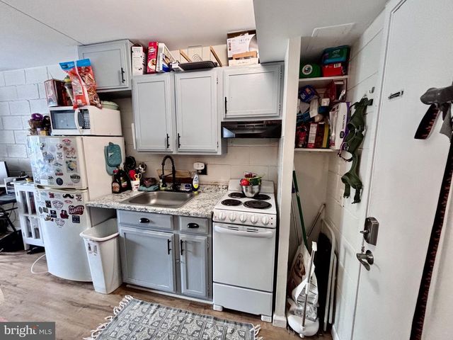 11 62nd St Apt 212, Ocean City, MD 21842