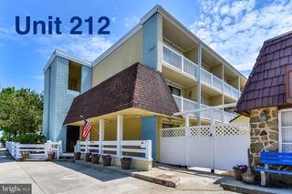 11 62nd St Apt 212, Ocean City, MD 21842