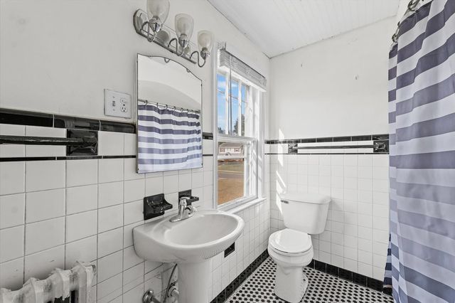 1906 N Vermilion Street, Danville, IL 61832