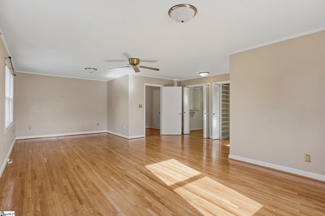 305 E Faris Road, Greenville, SC 29605