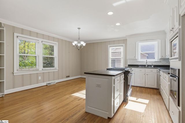 305 E Faris Road, Greenville, SC 29605