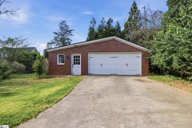 305 E Faris Road, Greenville, SC 29605