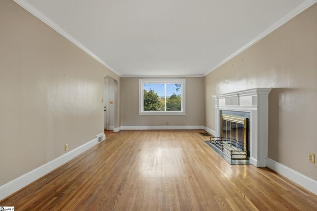 305 E Faris Road, Greenville, SC 29605
