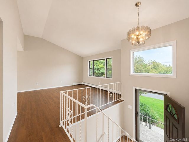 95 W Lake Drive, Lindenhurst, NY 11757