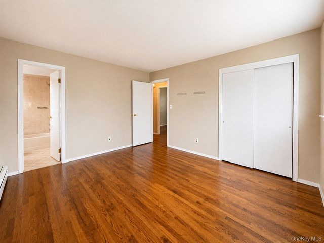95 W Lake Drive, Lindenhurst, NY 11757