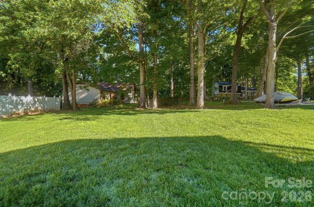4604 Oakwood Circle, Gastonia, NC 28056