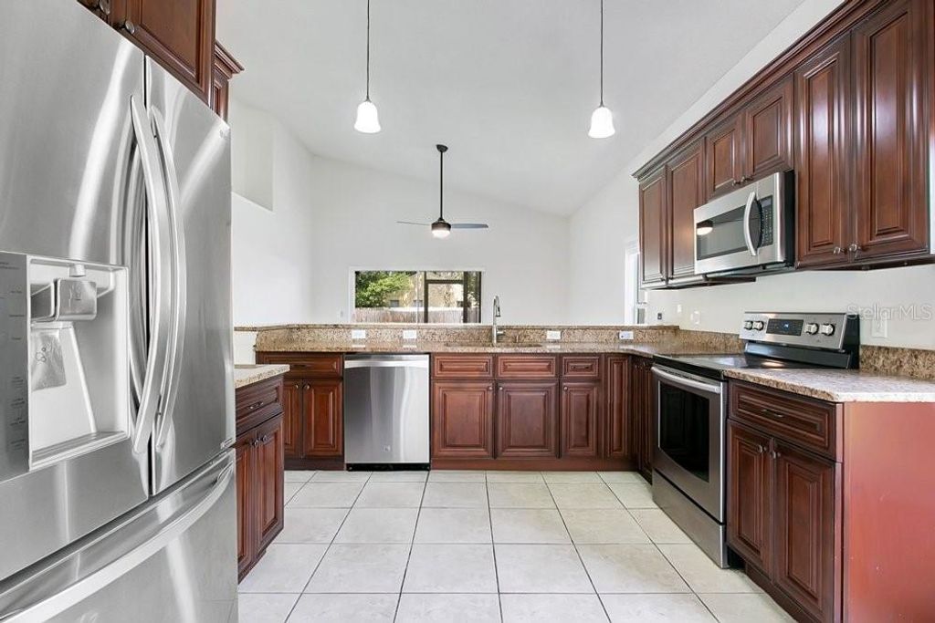 Image 6 of property listing at 3127 BIRMINGHAM BOULEVARD, Orlando, FL 32829