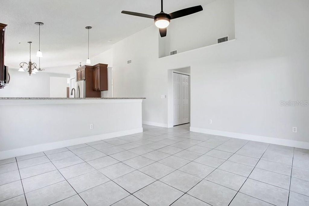 Image 8 of property listing at 3127 BIRMINGHAM BOULEVARD, Orlando, FL 32829