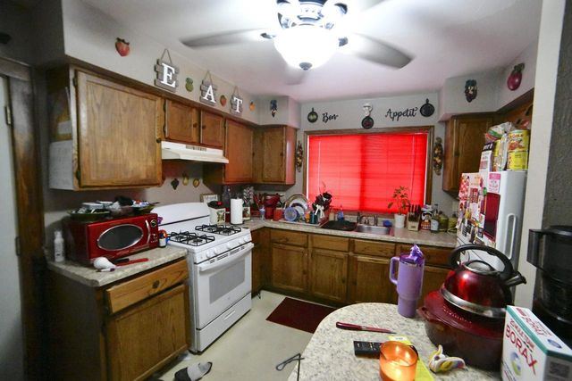 2104 S 71st STREET, West Allis, WI 53219