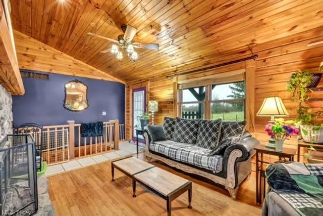 225 Township Road 581, Sullivan, OH 44880