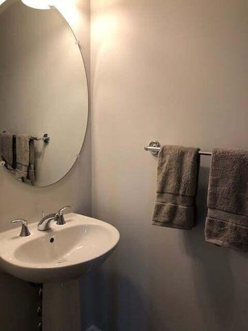 2780 Ashcombe Drive, Ann Arbor, MI 48105