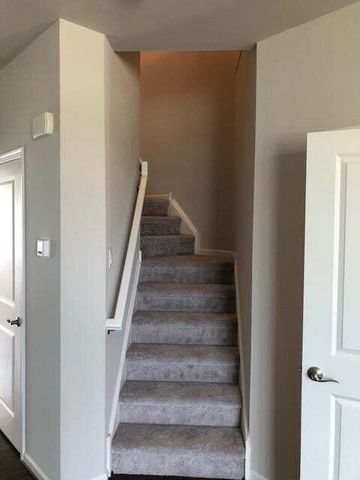 2780 Ashcombe Drive, Ann Arbor, MI 48105
