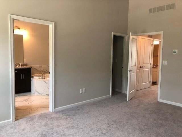 2780 Ashcombe Drive, Ann Arbor, MI 48105
