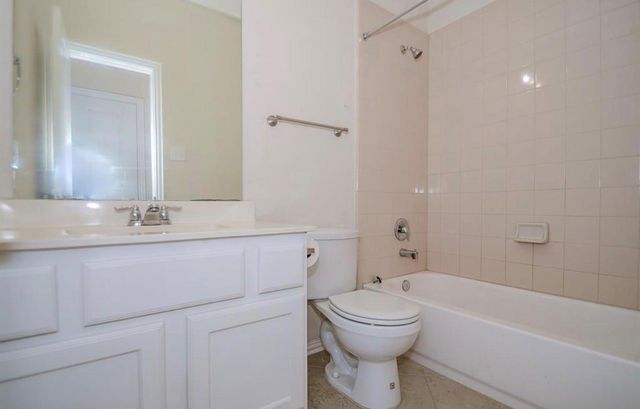 16323 Brookside Willow Lane, Houston, TX 77084