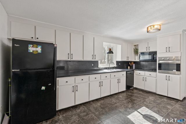 29 Silver Lane, Enfield, CT 06082