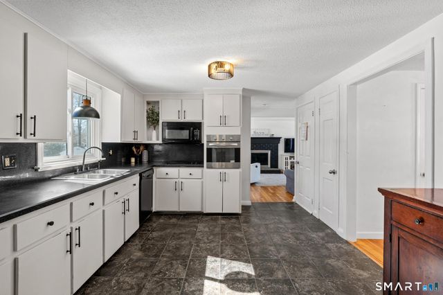 29 Silver Lane, Enfield, CT 06082