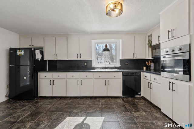 29 Silver Lane, Enfield, CT 06082