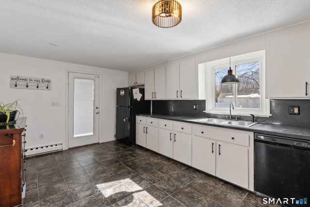 29 Silver Lane, Enfield, CT 06082