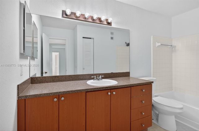 3390 N Pinewalk Dr N 1026, Margate, FL 33063