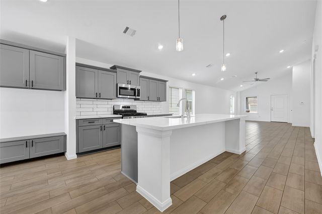 8043 Cypress Bonsai Drive, Cypress, TX 77433