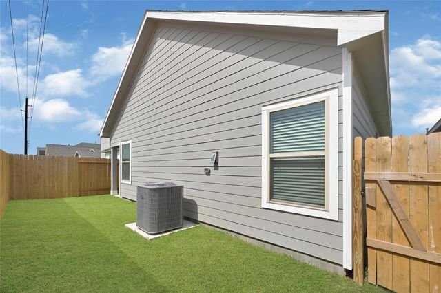 8043 Cypress Bonsai Drive, Cypress, TX 77433