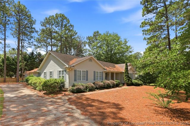 405 John McQueen Road, Aberdeen, NC 28315