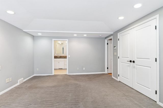 581 Sheridan Road, Waterloo, IA 50701