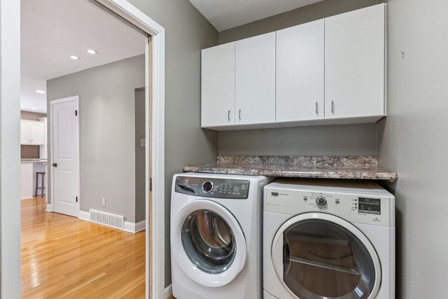 581 Sheridan Road, Waterloo, IA 50701