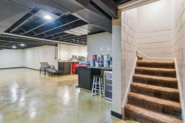 581 Sheridan Road, Waterloo, IA 50701