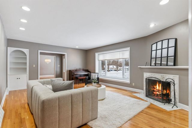 581 Sheridan Road, Waterloo, IA 50701