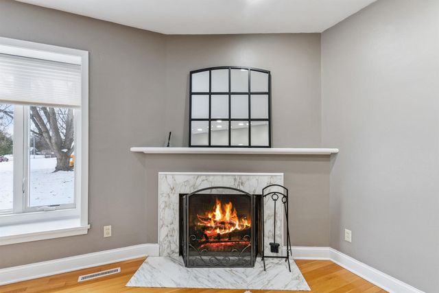 581 Sheridan Road, Waterloo, IA 50701