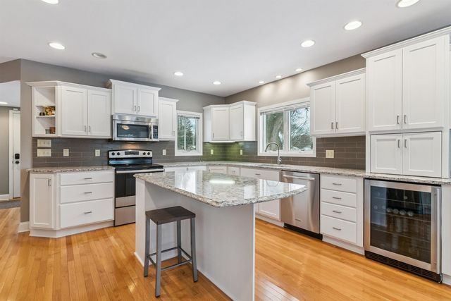 581 Sheridan Road, Waterloo, IA 50701