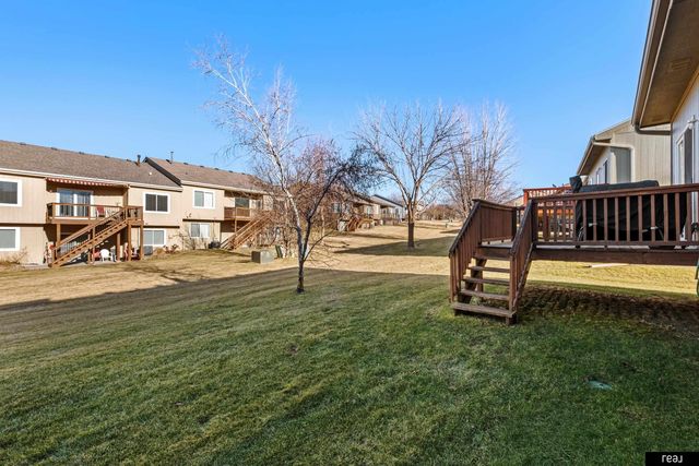 1018 Gold Coast Road, Papillion, NE 68046