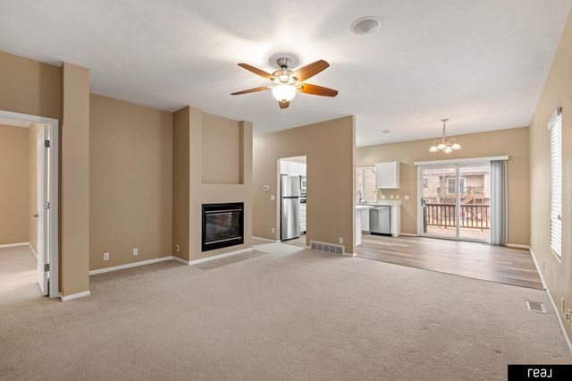 1018 Gold Coast Road, Papillion, NE 68046