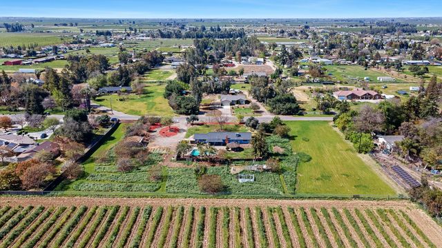 2196 N Ring Avenue, Fresno, CA 93723