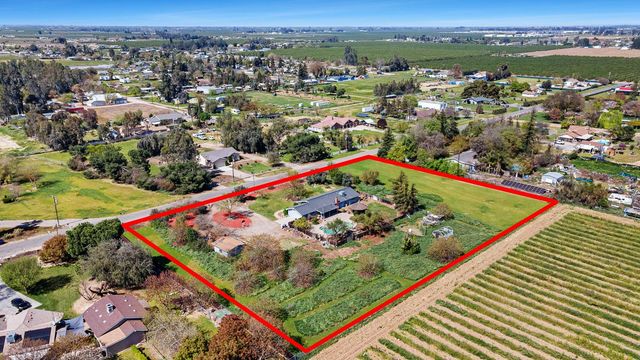 2196 N Ring Avenue, Fresno, CA 93723