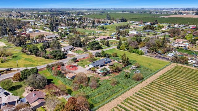 2196 N Ring Avenue, Fresno, CA 93723