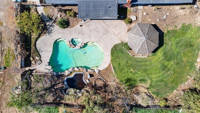 2196 N Ring Avenue, Fresno, CA 93723