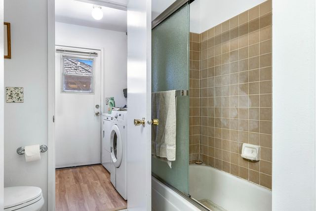 2196 N Ring Avenue, Fresno, CA 93723