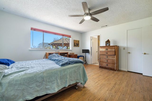 2196 N Ring Avenue, Fresno, CA 93723