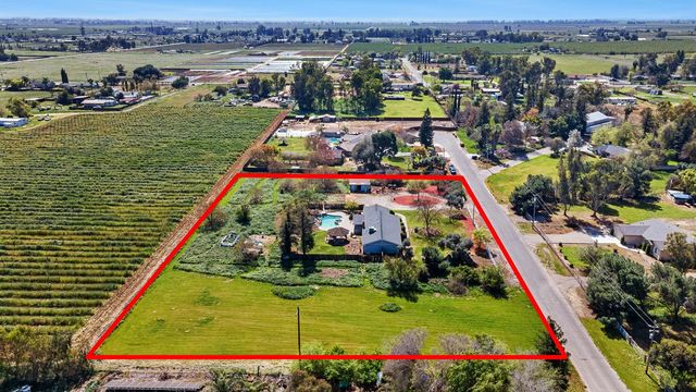 2196 N Ring Avenue, Fresno, CA 93723