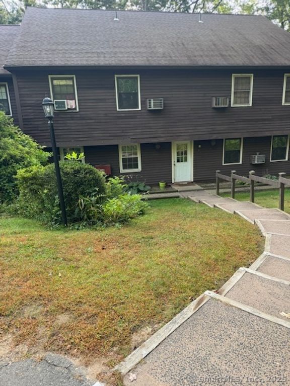 239 Old Farms Road 16B, Avon, CT 06001