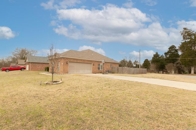 10 Blueberry Lane, Cabot, AR 72023