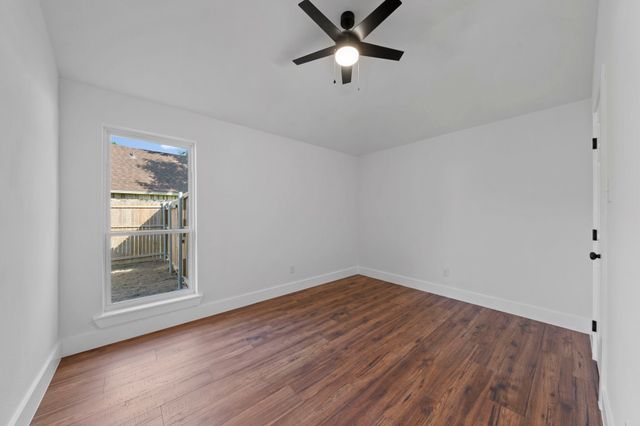 920 Worthington Drive, Desoto, TX 75115