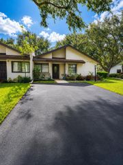 4086 Palm Forest Drive S, Delray Beach, FL 33445
