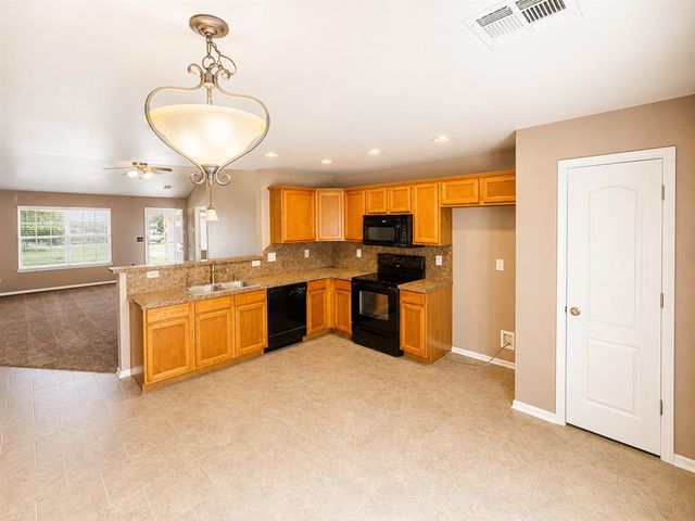 7913 Frye Lane, Oklahoma City, OK 73135