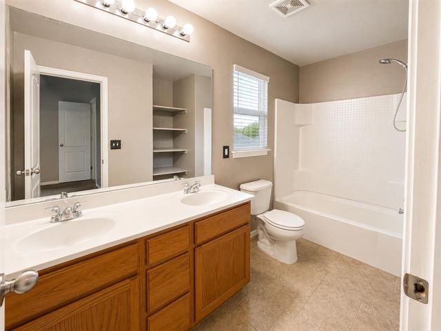 7913 Frye Lane, Oklahoma City, OK 73135