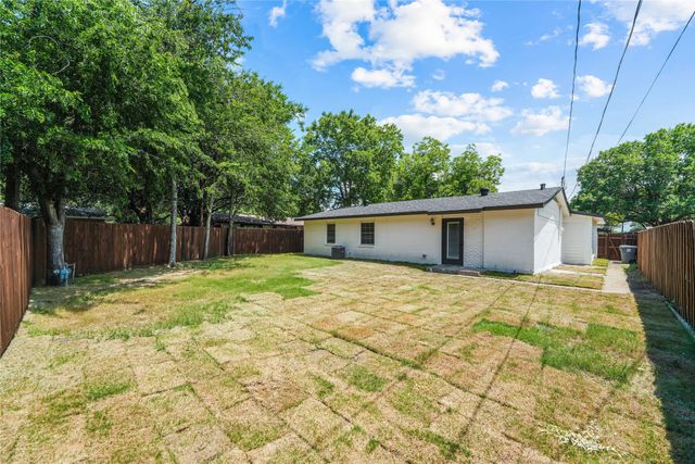 8616 Flicker Lane, Dallas, TX 75238